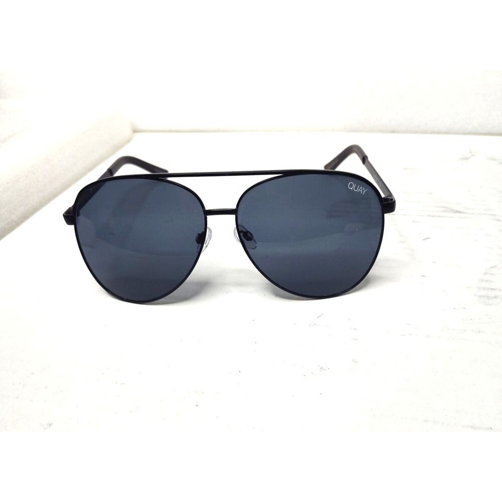 Quay "Vivienne" Aviator Sunglasses Black Frame/Black Lenses 126 Australia UV400